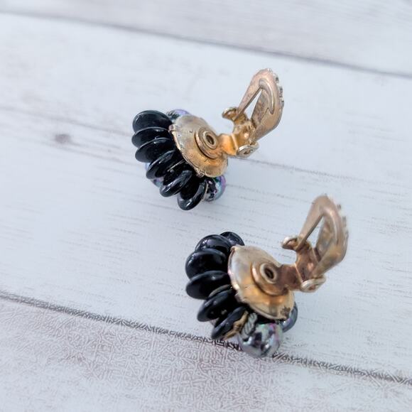 Vintage Clip On Earrings Unusual Dark Iridescent Statement 5/8" - Picture 4 of 6